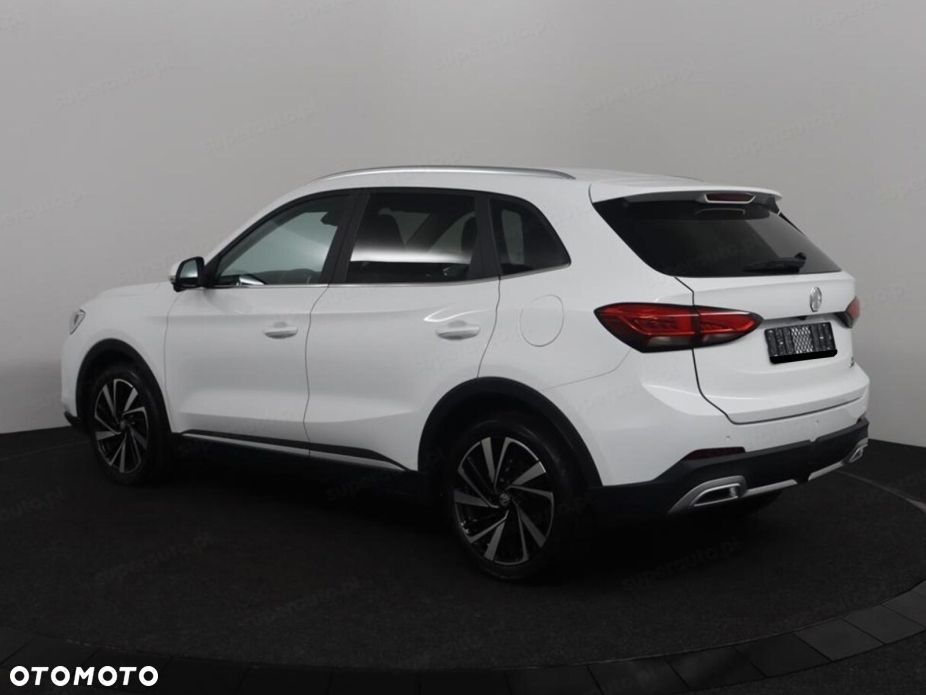 MG ZS Hybrid+ - 5