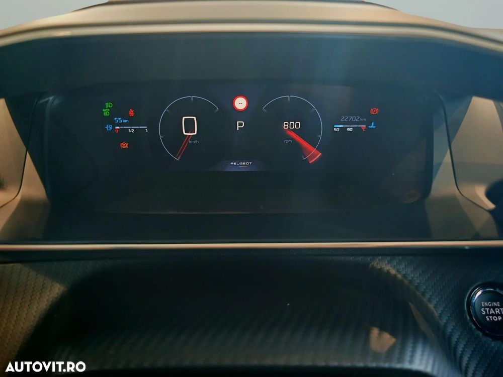 Peugeot 2008 PureTech 130 EAT8 GT - 26