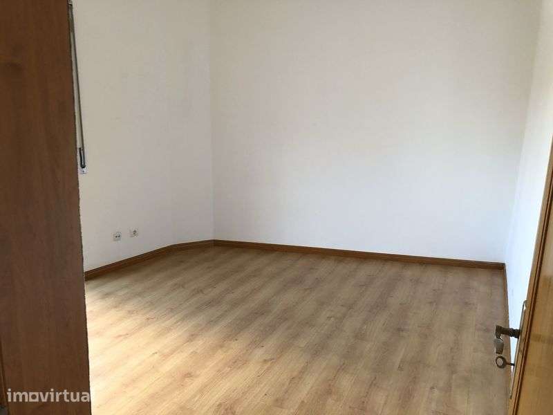 Apartamento T2 Vale de Flores Feijó - Grande imagem: 3/8