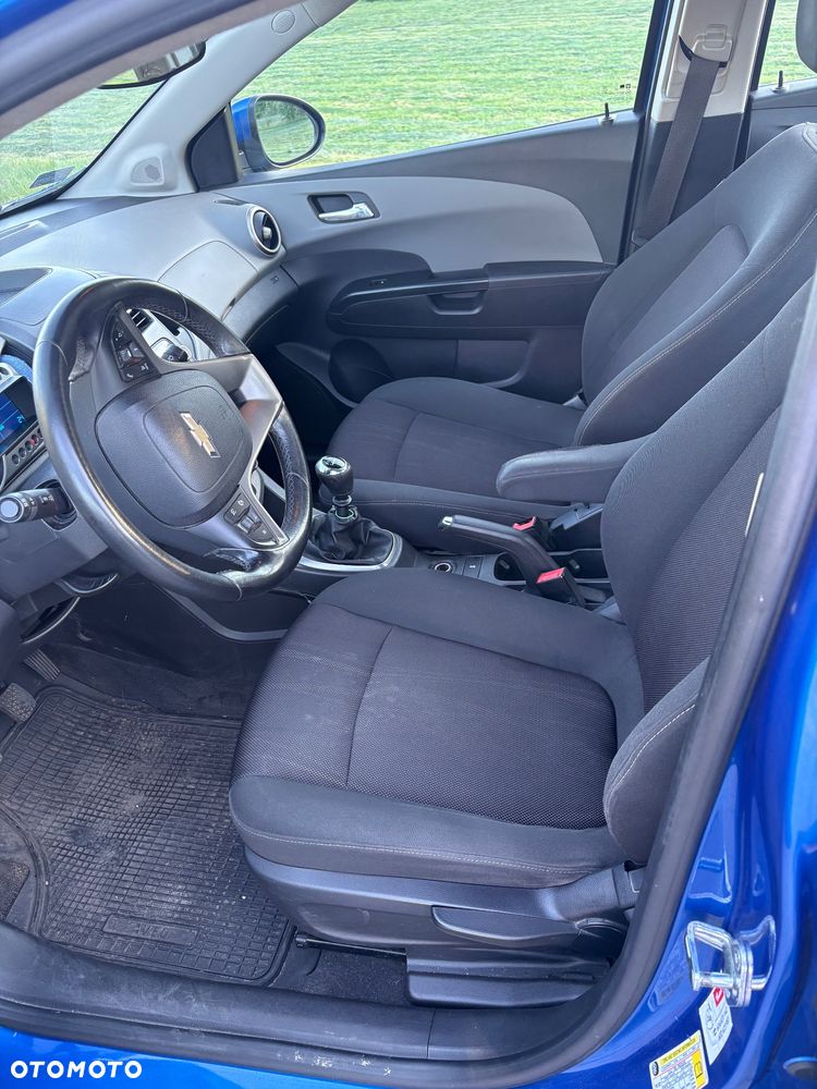 Chevrolet Aveo 1.6 LTZ - 8