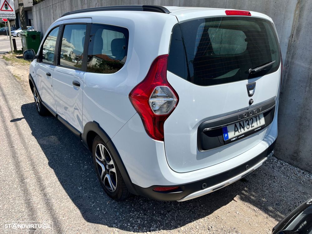 Dacia Lodgy 1.5 Blue dCi Stepway 7L - 3