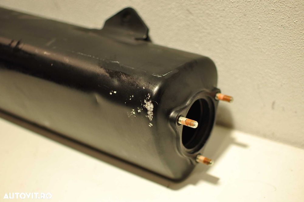 Toba originala partea dreapta Suzuki Hayabusa Gen 2  usor avariata - 2