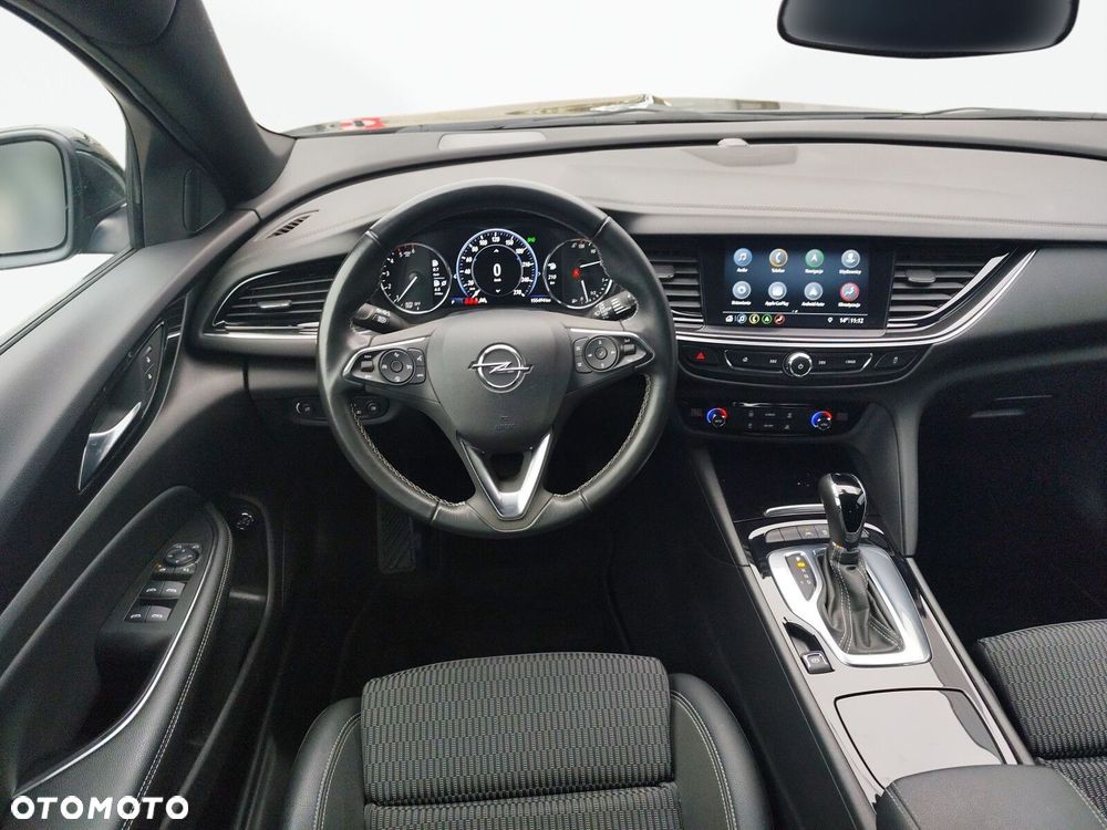 Opel Insignia - 14