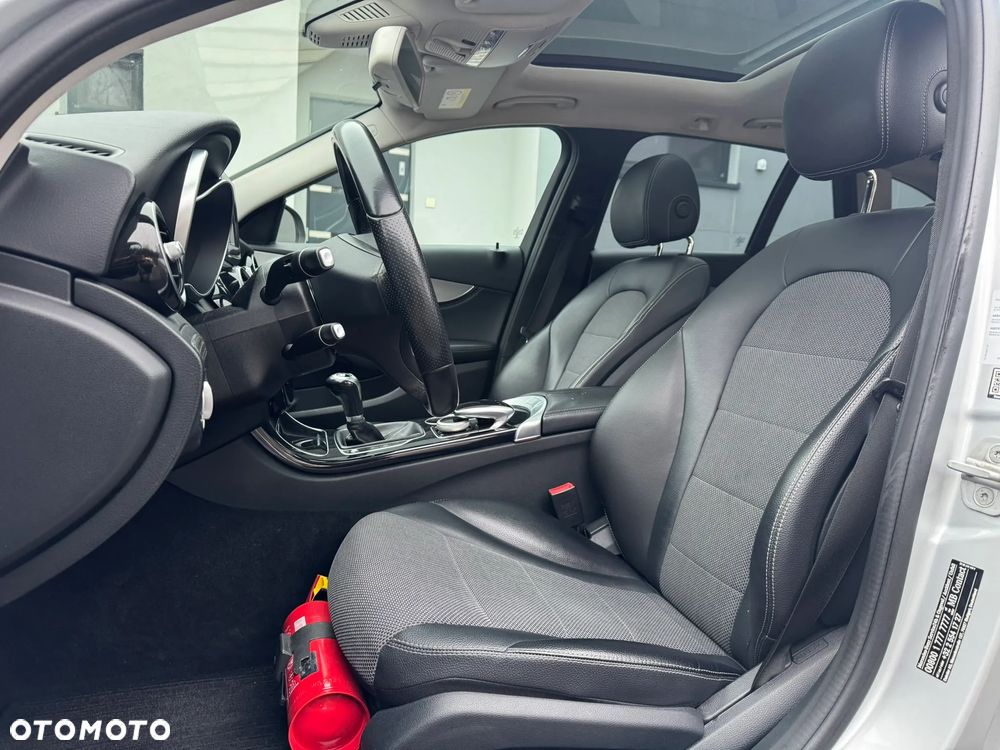 Mercedes-Benz Klasa C 180 (BlueTEC) d Avantgarde - 16