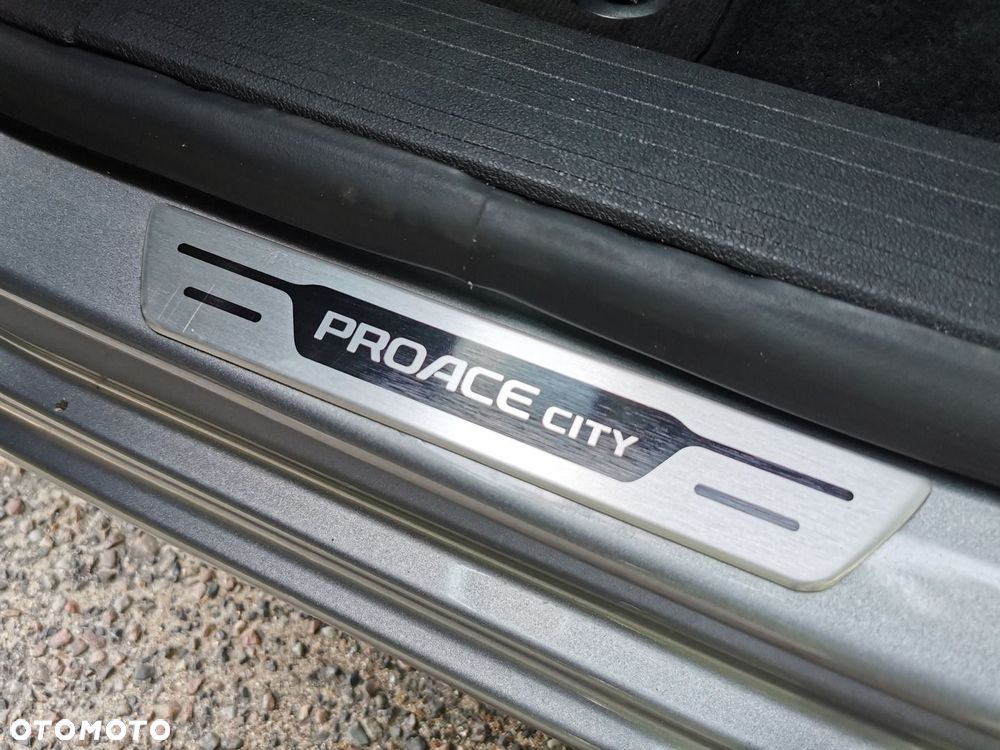 Toyota Proace City Verso Long 1.5 D-4D Family - 16