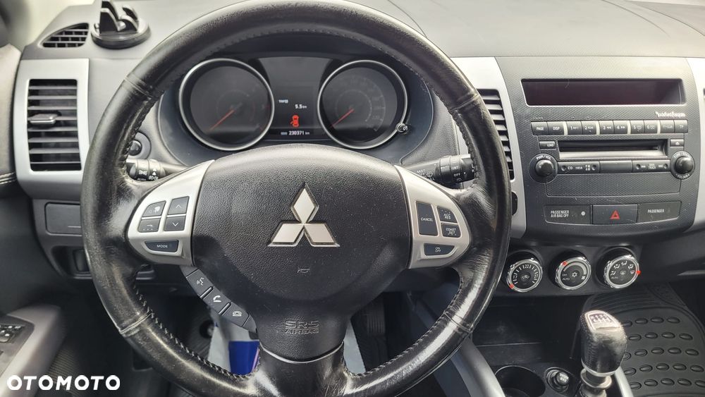 Mitsubishi Outlander 2.2 DI-D 4WD Invite - 18