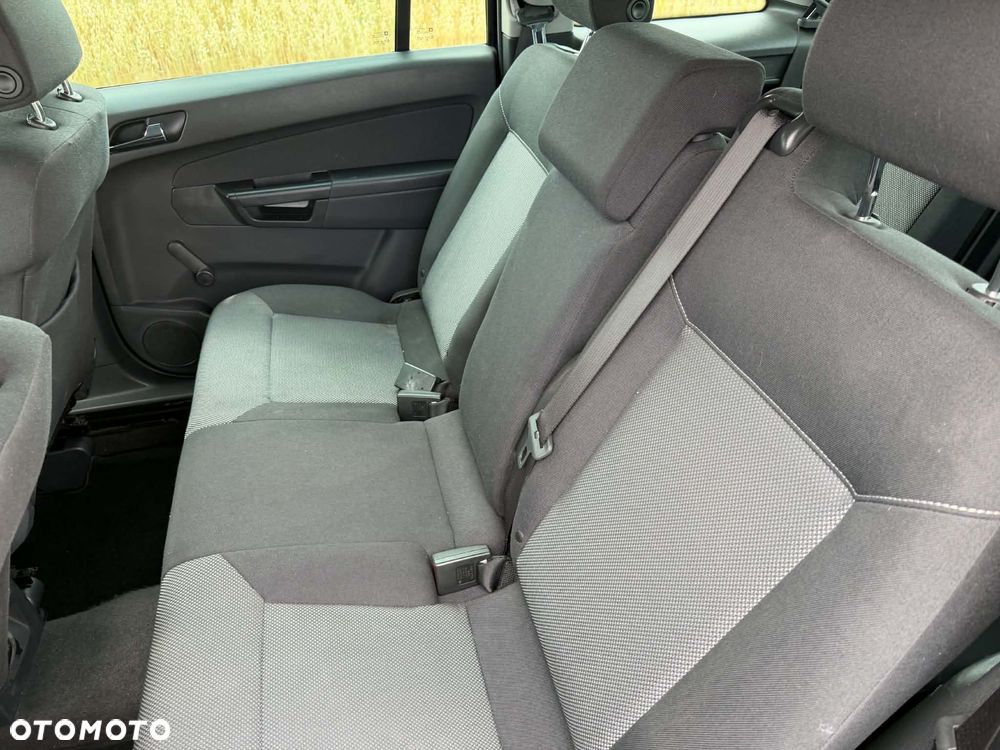 Opel Zafira - 13