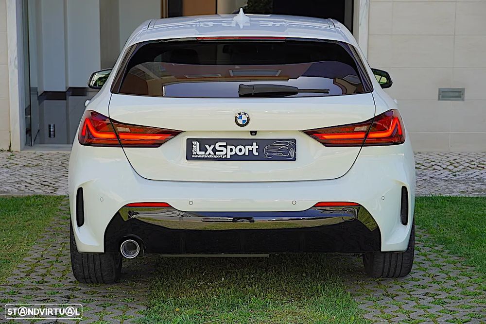 BMW 116 d Pack Desportivo M - 12