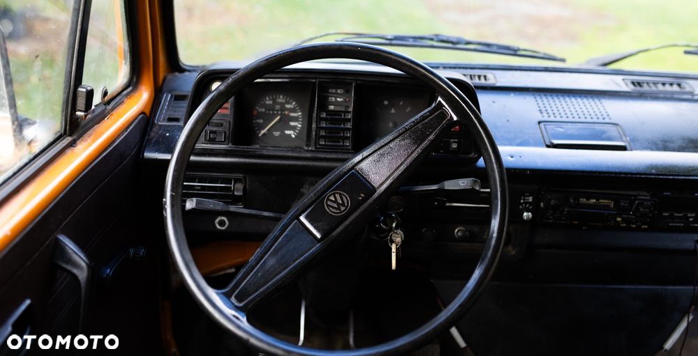 Volkswagen Transporter - 8