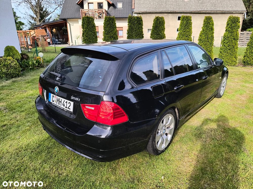 BMW Seria 3 318i Edition Exclusive - 5