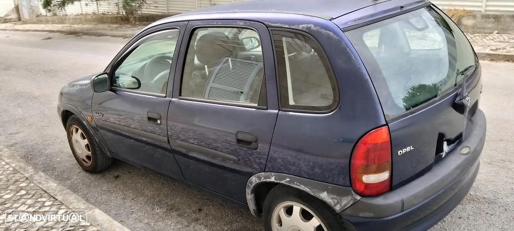 Opel Corsa - 3