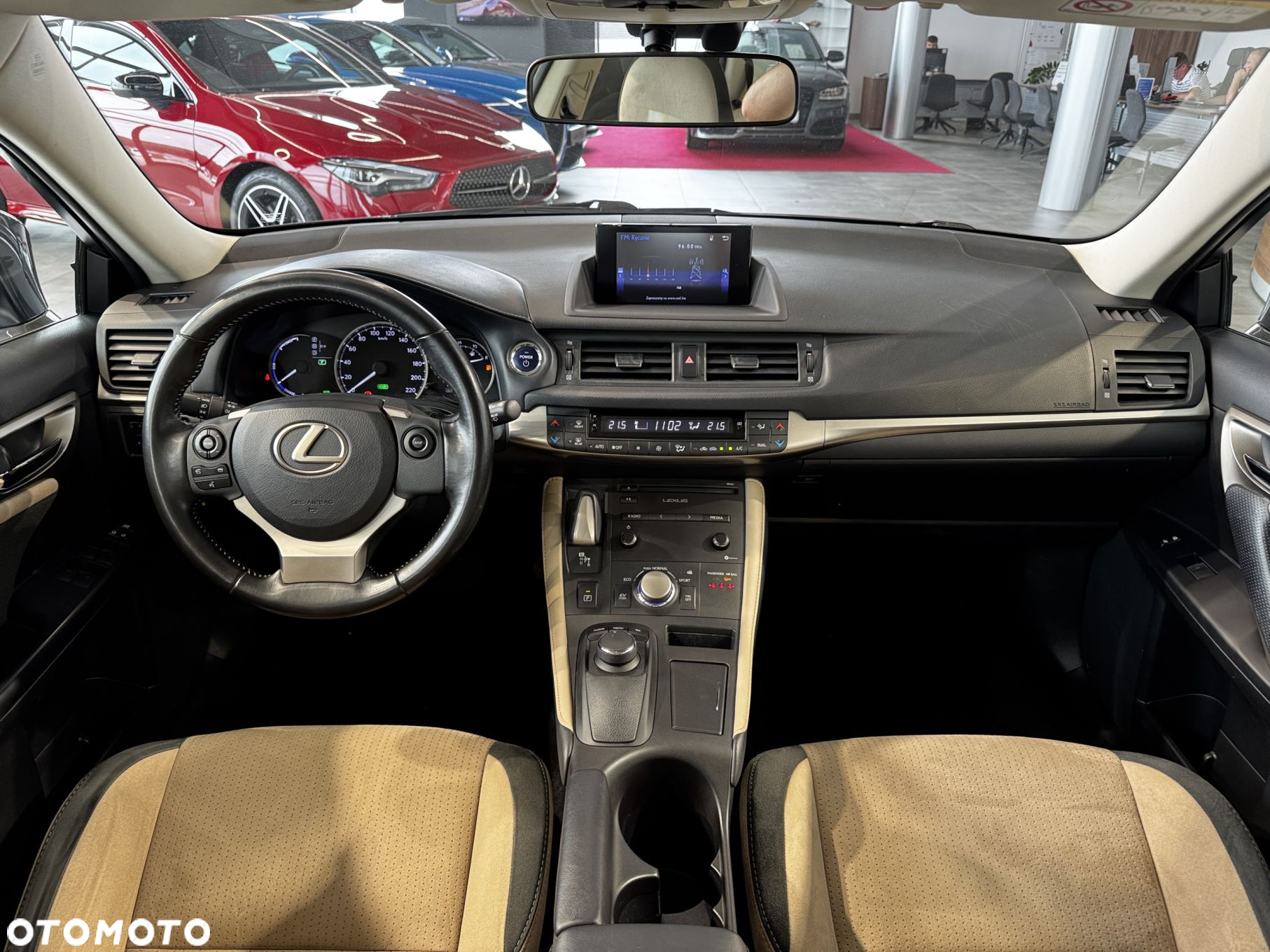 Lexus CT - 17