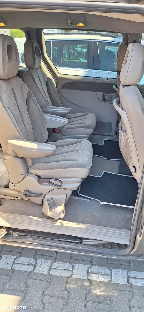 Chrysler Grand Voyager 2.8 CRD LX - 17