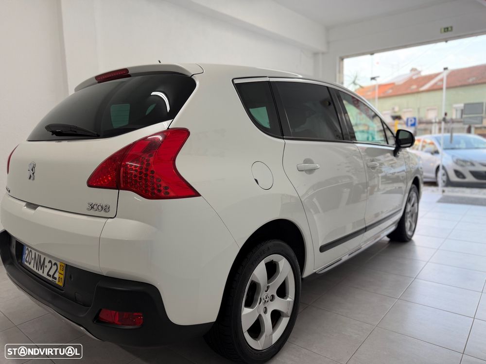 Peugeot 3008 1.6 HDi Allure - 9