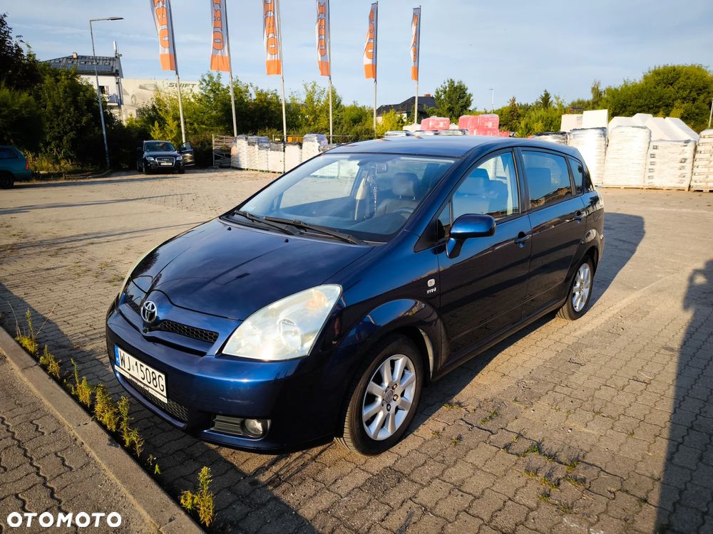 Toyota Corolla - 1