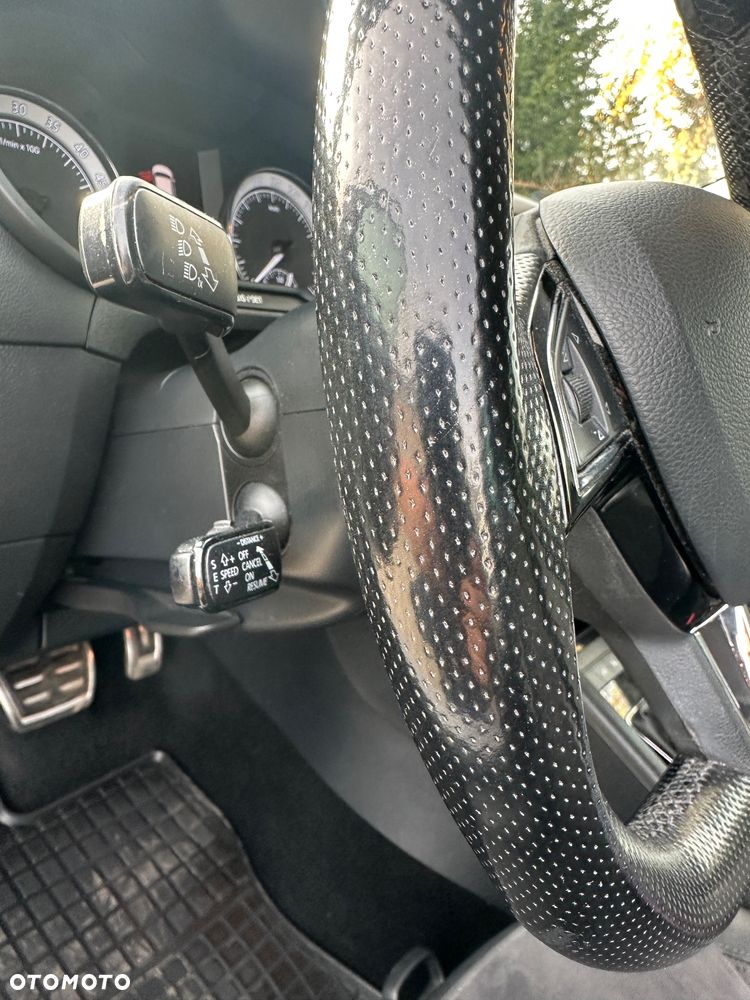 Skoda Octavia Combi 1.6 TDI DSG Ambition - 8