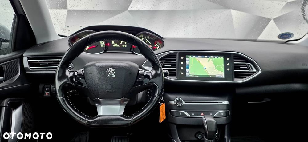 Peugeot 308 BlueHDi 120 EAT6 Stop & Start Allure - 22