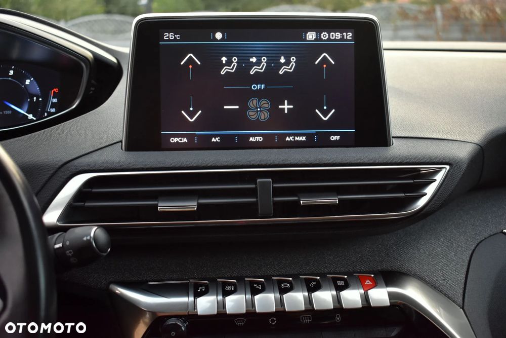 Peugeot 5008 BlueHDi 130 EAT8 Active - 28