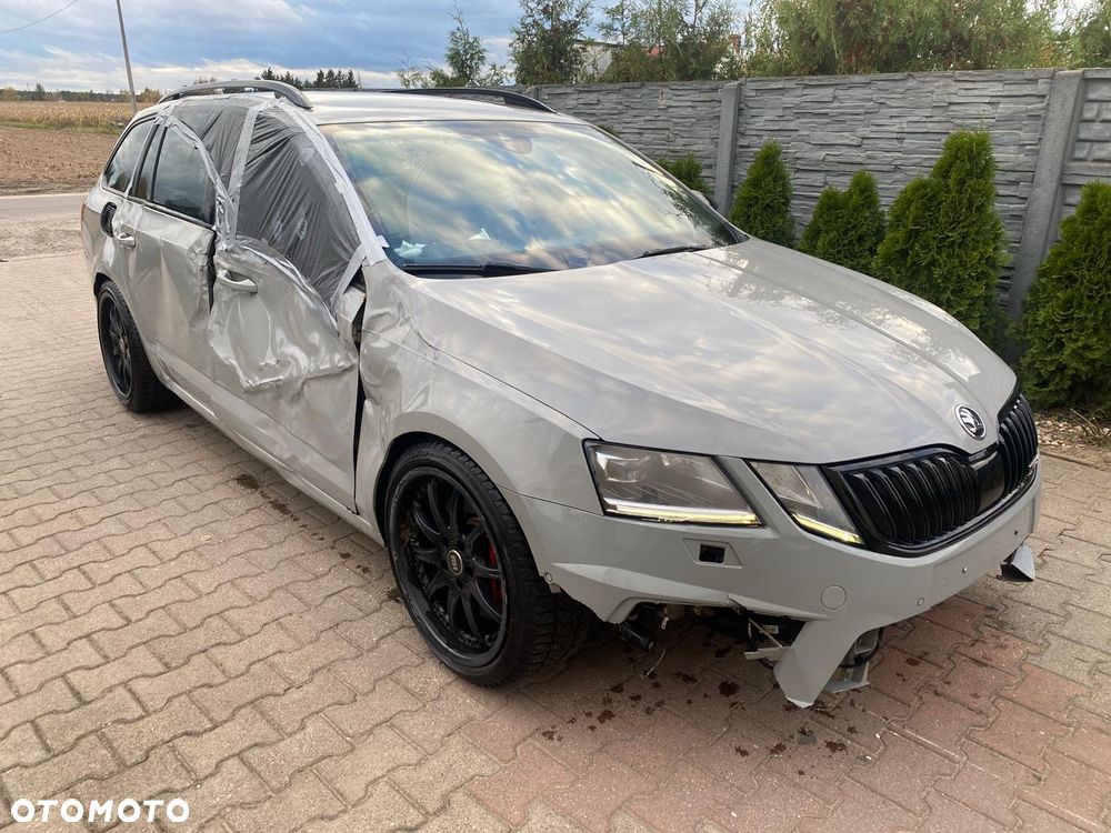 Skoda Octavia 2.0 TSI DSG RS 245 - 12