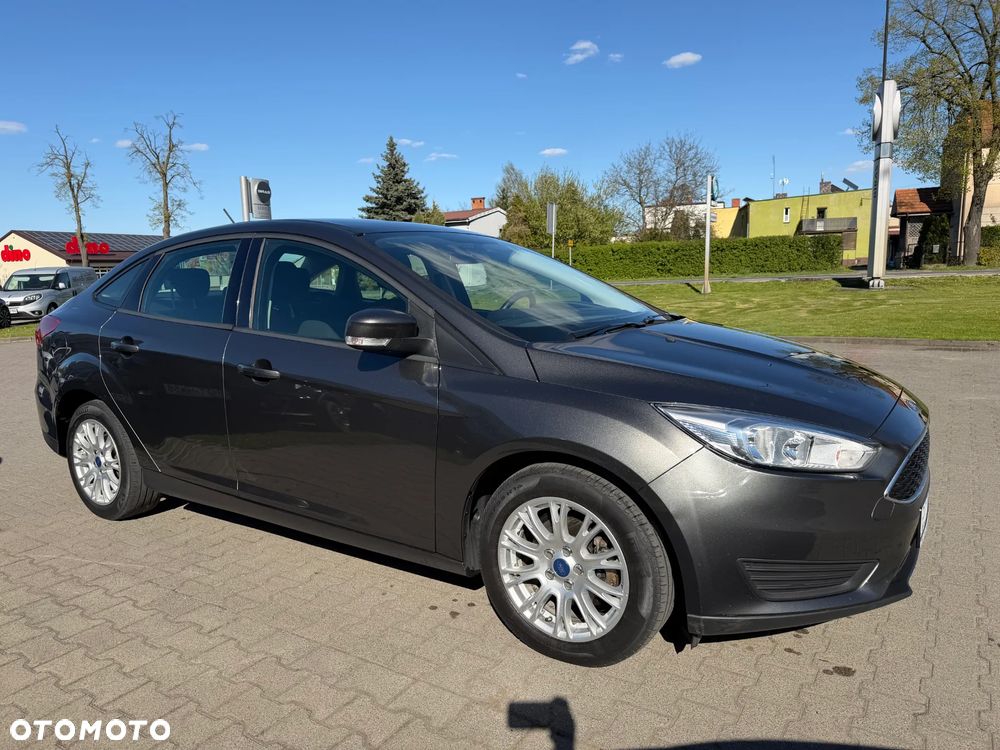 Ford Focus 1.6 SYNC Edition - 3
