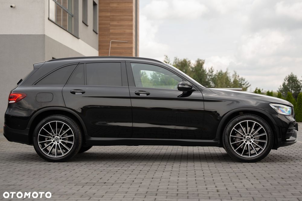 Mercedes-Benz GLC 200 4Matic 9G-TRONIC AMG Line - 17