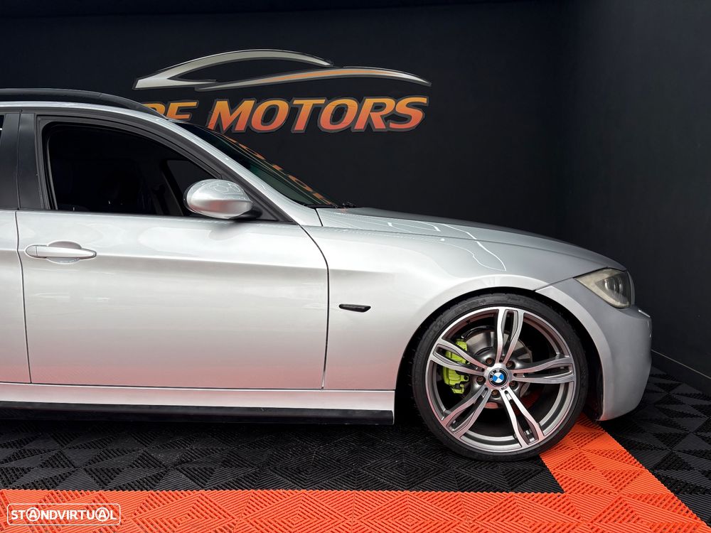 BMW 320 d Touring - 24