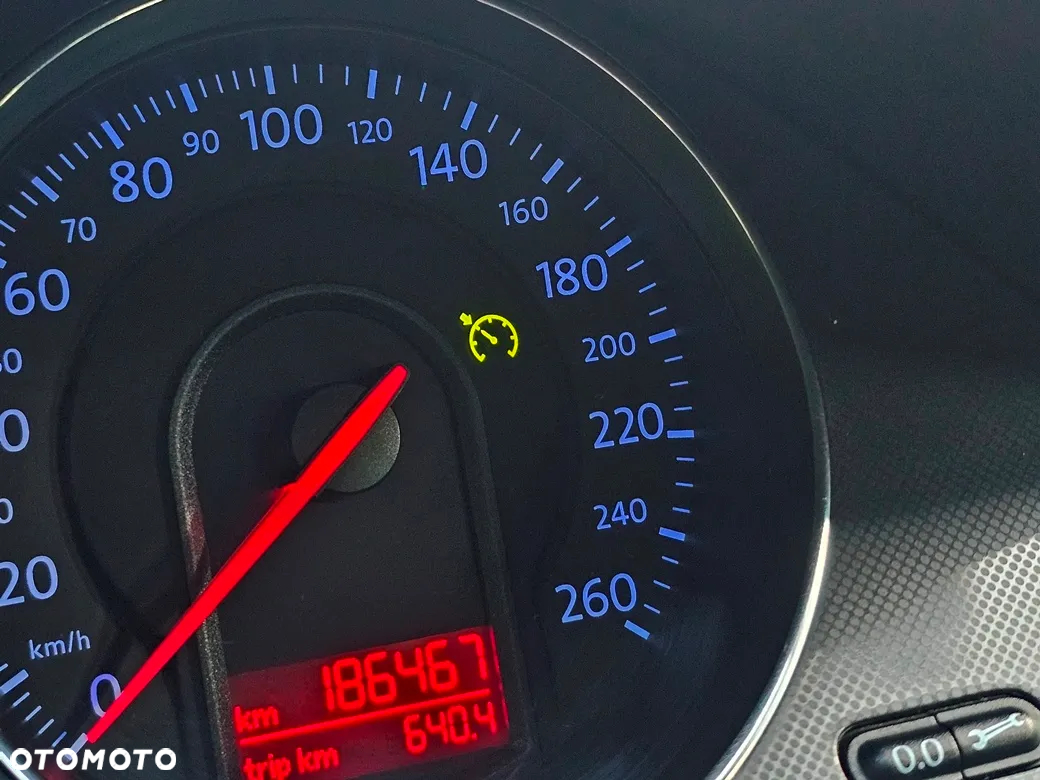 Volkswagen Passat Variant 2.0 TDI Highline - 37