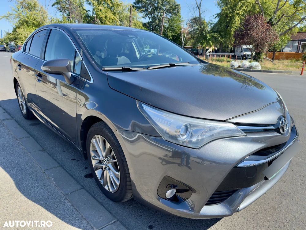 Toyota Avensis - 5