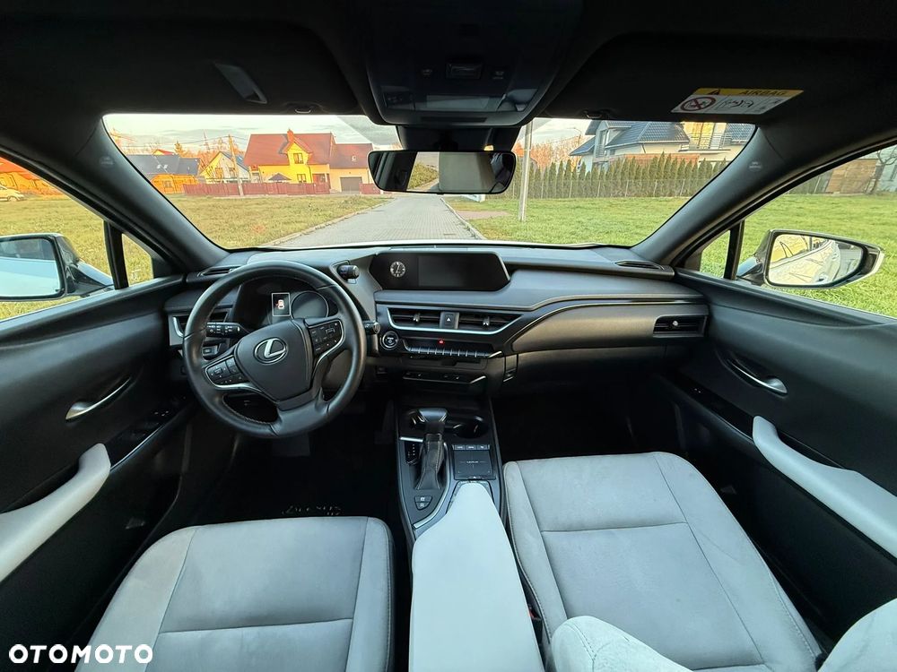 Lexus UX 250h Prestige 2WD - 13