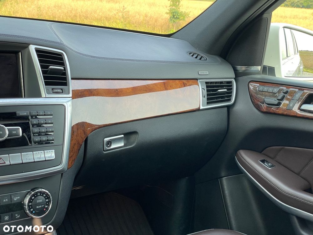 Mercedes-Benz GL 450 4Matic 7G-TRONIC - 33