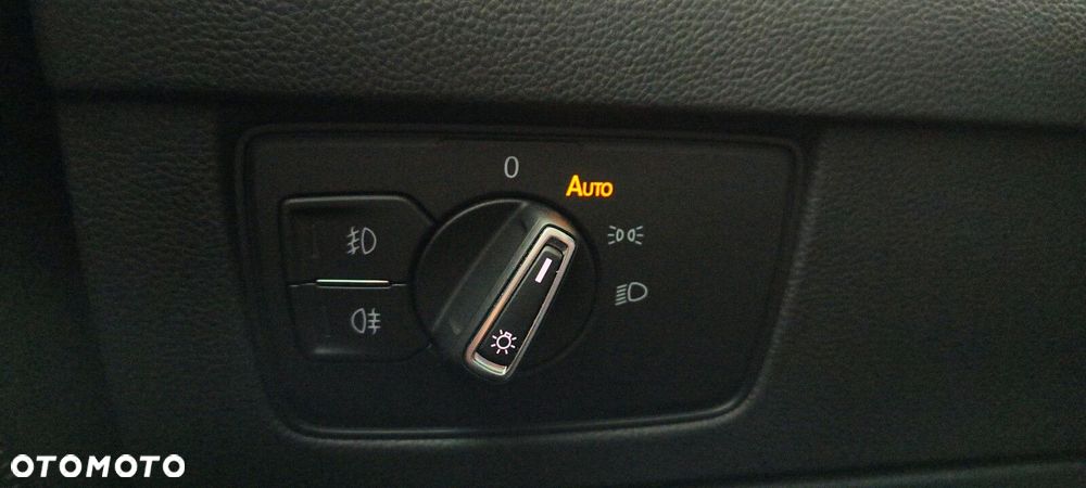 Volkswagen Passat - 39
