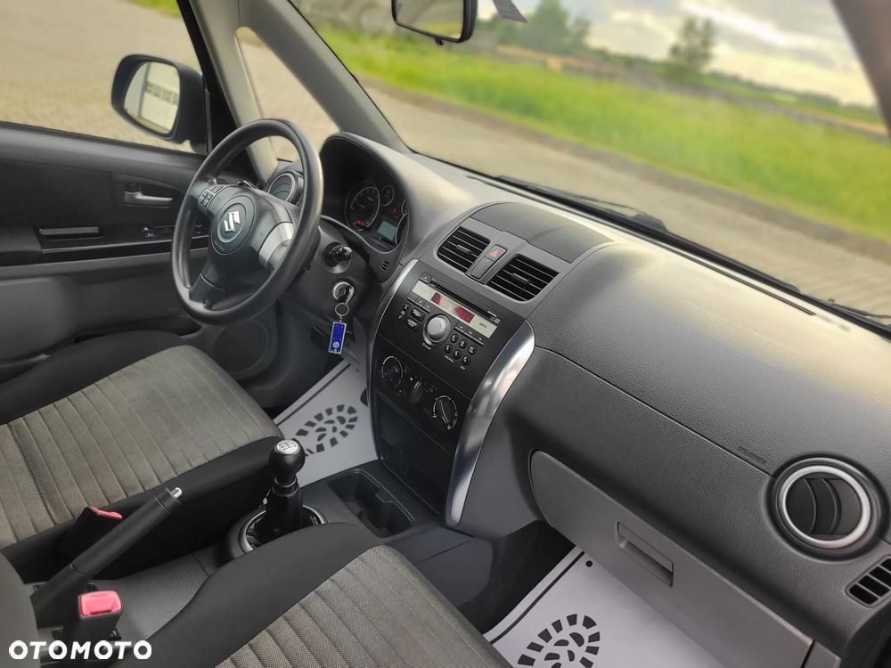 Suzuki SX4 1.6 VVT 4x4 Comfort - 16