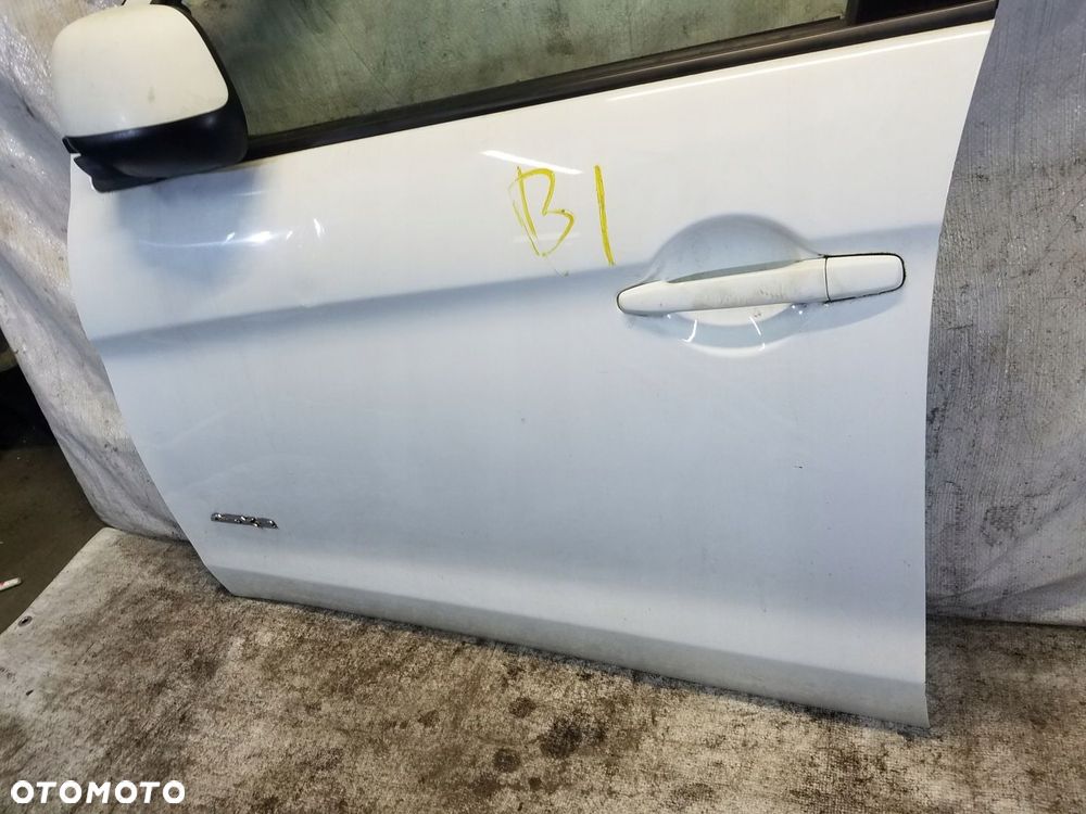 DRZWI PRZÓD MITSUBISHI ASX KOD W19 - 12