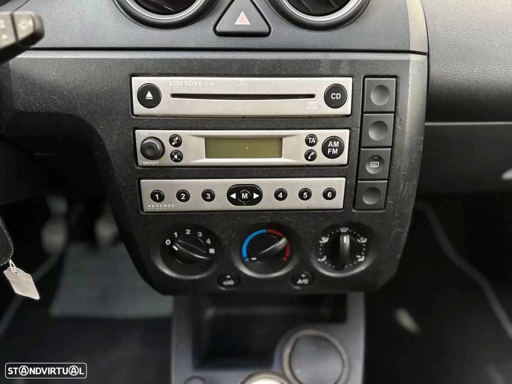 Ford Fiesta 1.25 Ghia - 14