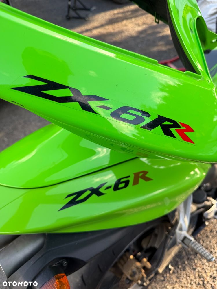 Kawasaki ZXR - 9