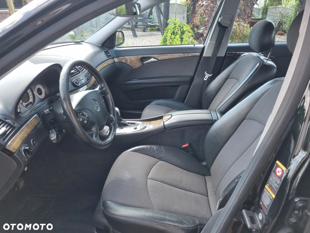 Mercedes-Benz Klasa E 220 CDI Automatik Avantgarde DPF - 12