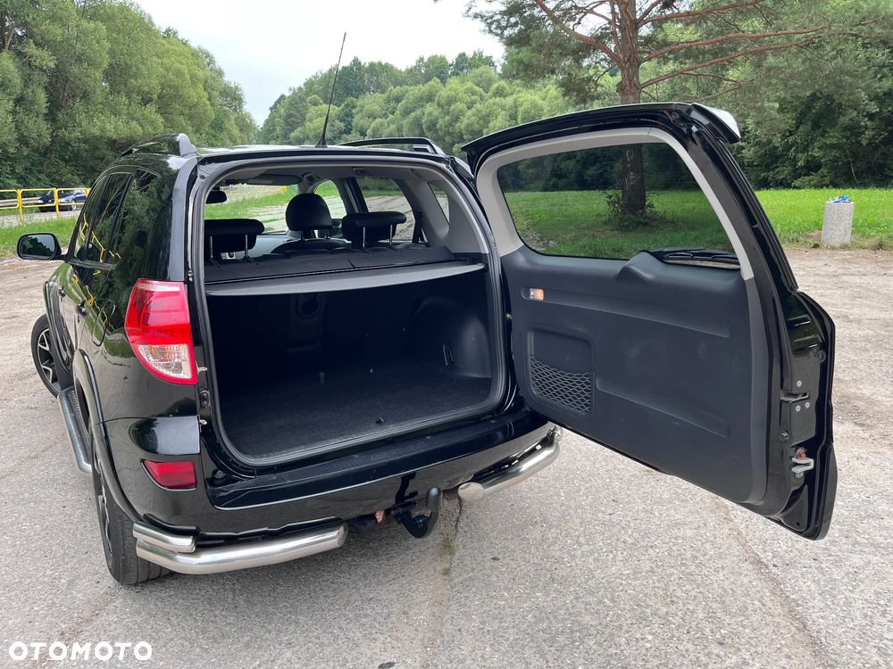Toyota RAV4 - 7