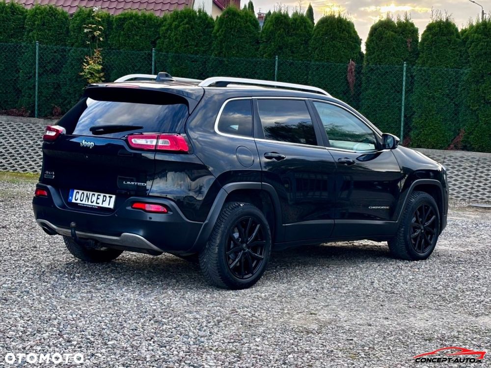 Jeep Cherokee - 12