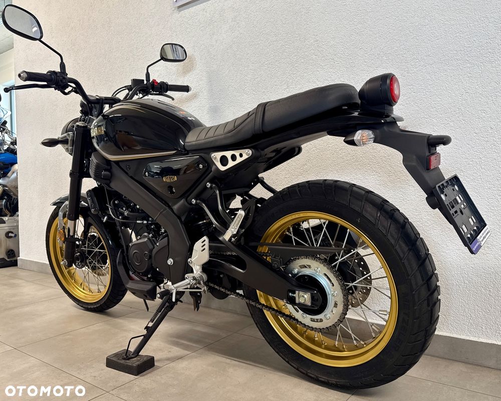 Yamaha XSR - 7