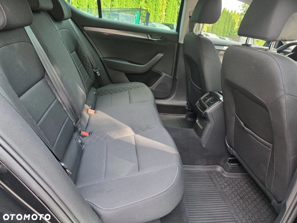Skoda Superb 2.0 TDI SCR Style - 22