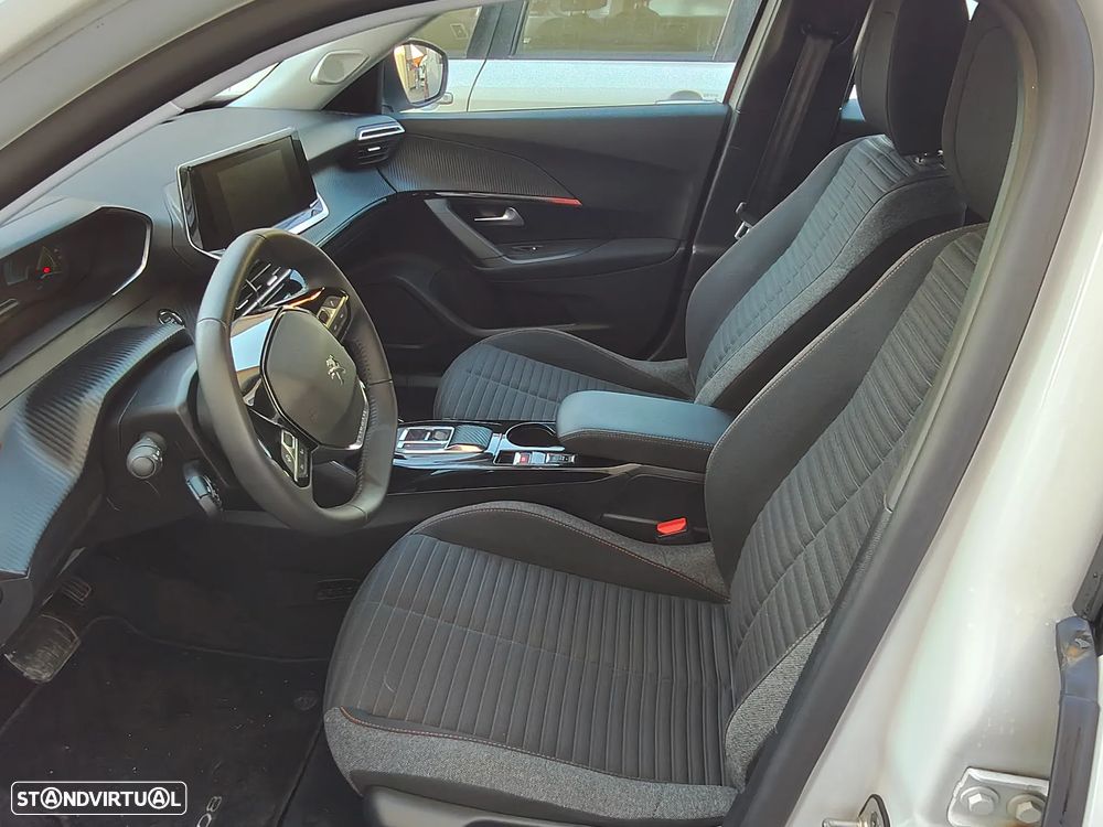 Peugeot e-2008 50 kWh Active Pack - 31