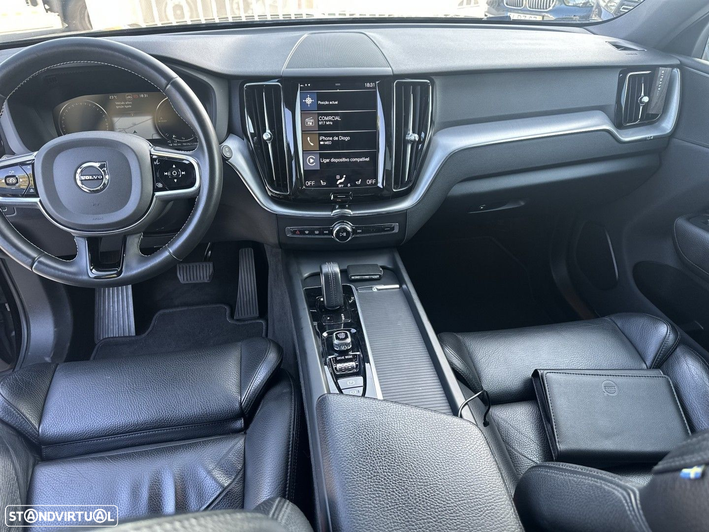 Volvo XC 60 T8 Twin Engine AWD Geartronic Momentum - 16