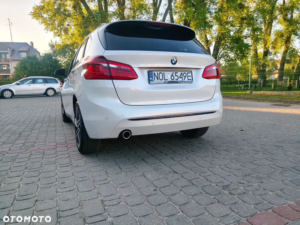 BMW Seria 2 218d Sport - 24