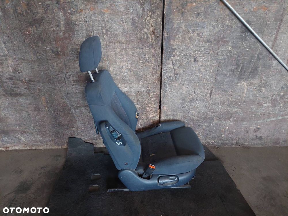 FOTEL LEWY PRZÓD OBROTOWY KIEROWCY VOLKSWAGEN SHARAN MK1 ALHAMBRA GALAXY - 2