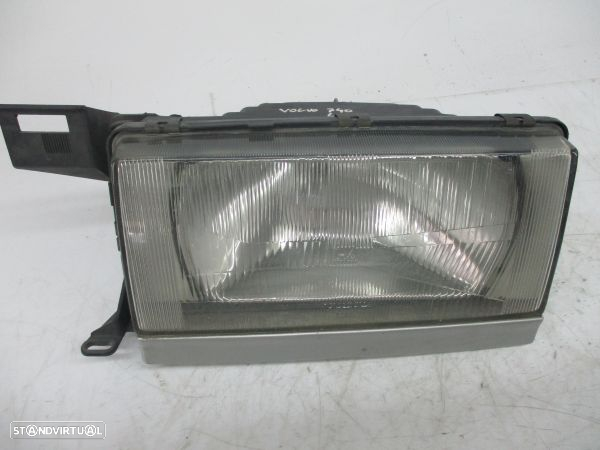 Otica / Farol Dto Volvo 740 (744) - 4