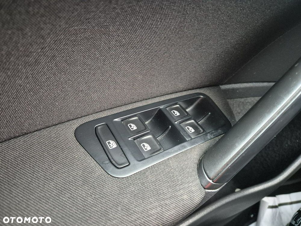 Volkswagen Golf Variant - 17