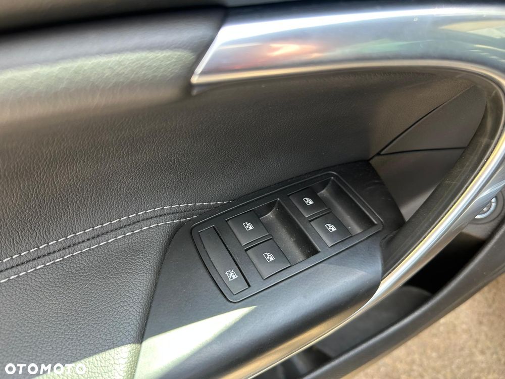Opel Insignia 2.0 Turbo 4x4 Automatik Active - 28
