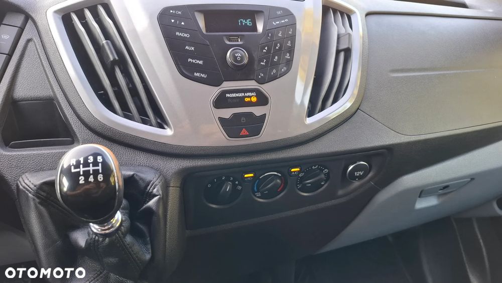Ford Transit - 17