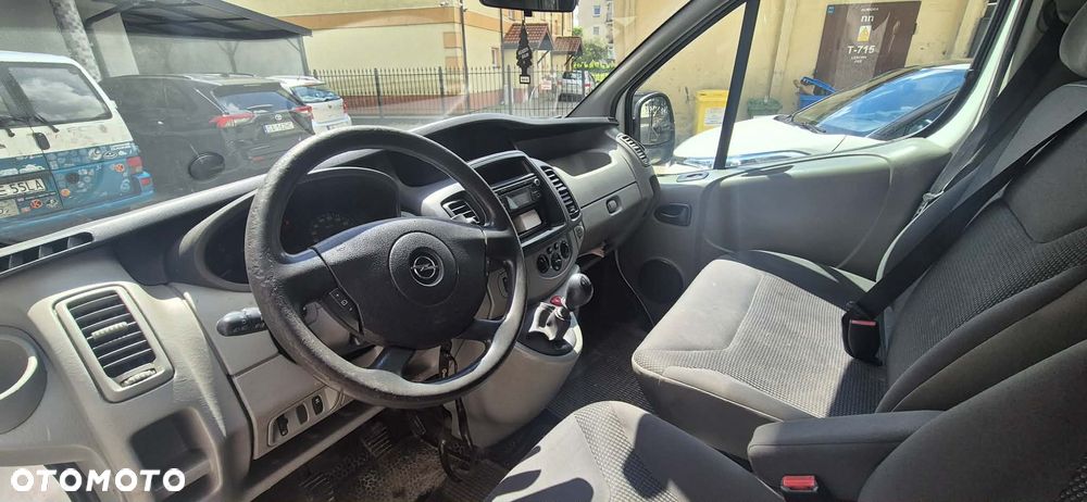 Opel Vivaro - 4