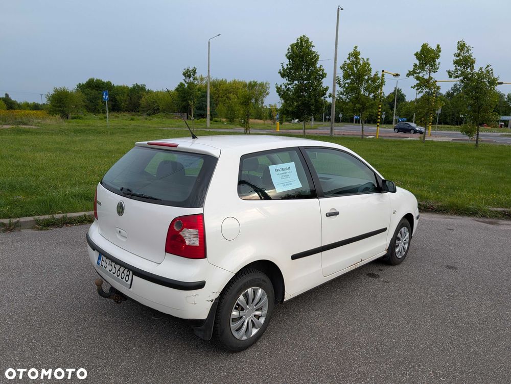 Volkswagen Polo - 2